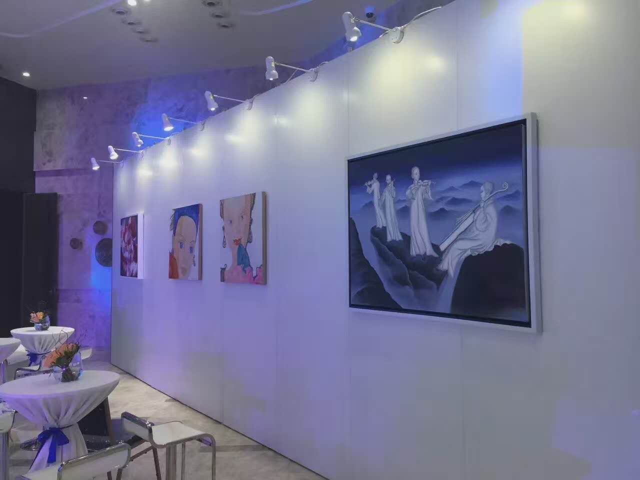 深圳一站式展览展示服务 专业舞台背景搭建、产品展示背墙租赁与桁架背景制作